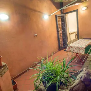Intra' Residenza In Trastevere Konukevi