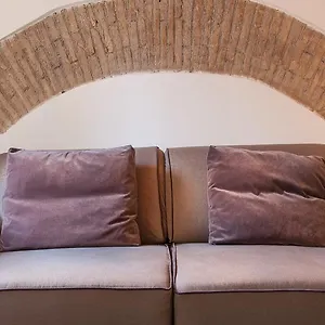 Apartamento In - Scala